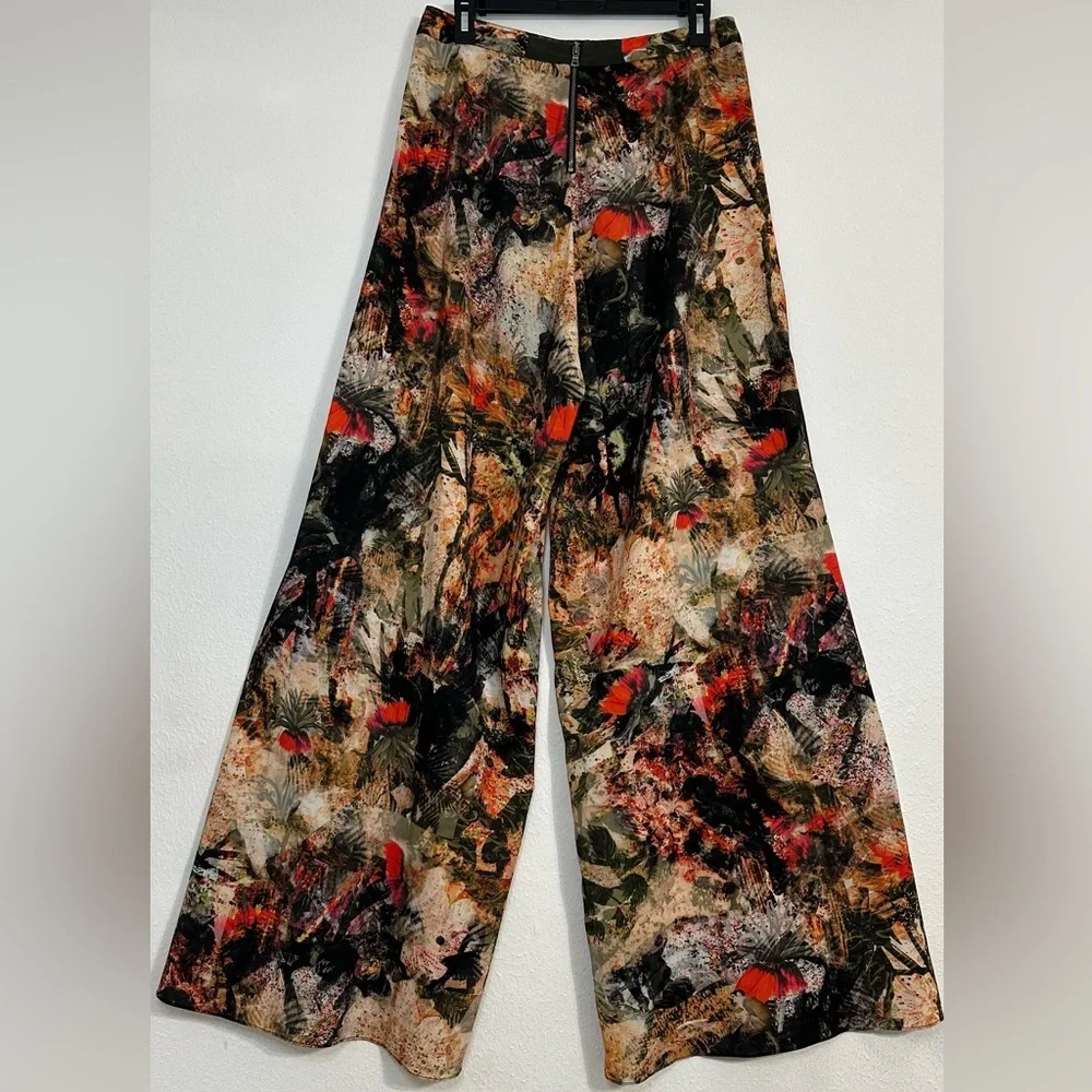 Alice + Olivia Floral Print Wide Leg Peasant Pants With back Zipper in Size 8 - Picture 3 of 16
